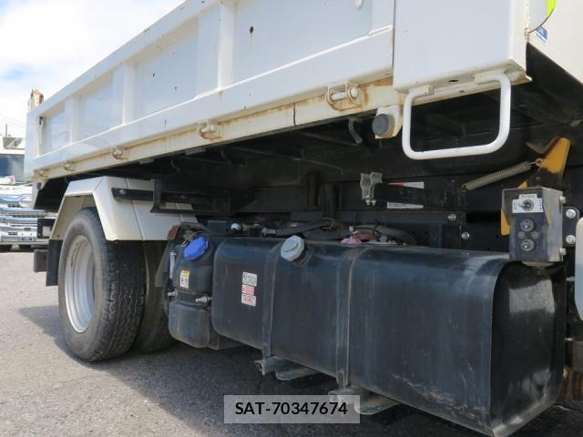 Isuzu ELF TRUCK 2023-02 8524650-20