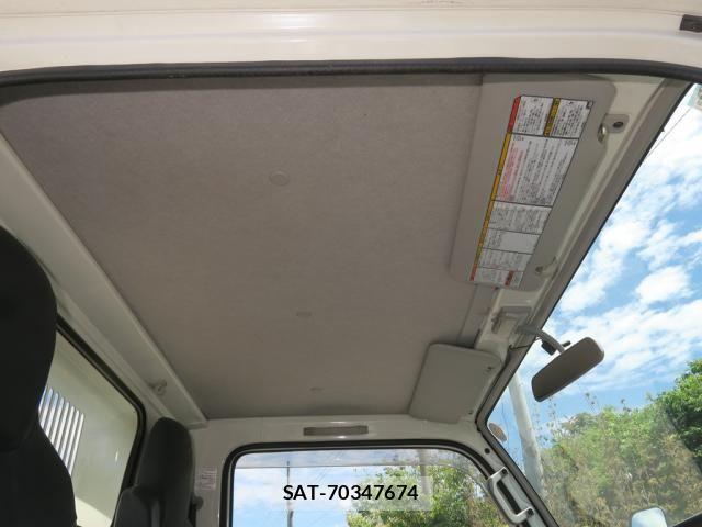 Isuzu ELF TRUCK 2023-02 8524650-29