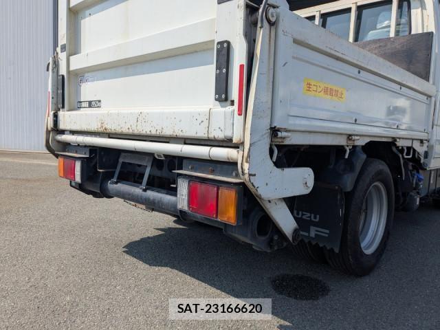 Isuzu ELF TRUCK 2020-11 8524697-5