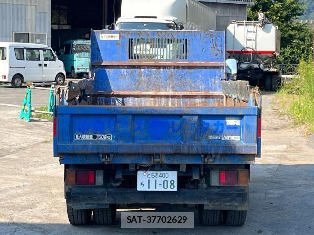 Isuzu ELF TRUCK 2015-01 8524737-12