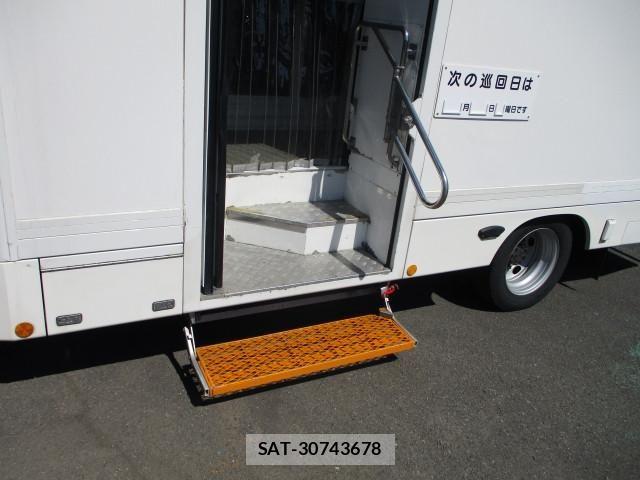 Isuzu ELF TRUCK 2016-05 8524723-10