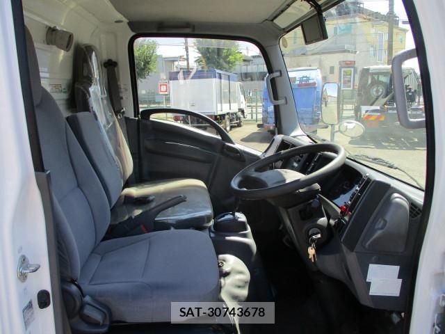 Isuzu ELF TRUCK 2016-05 8524723-4