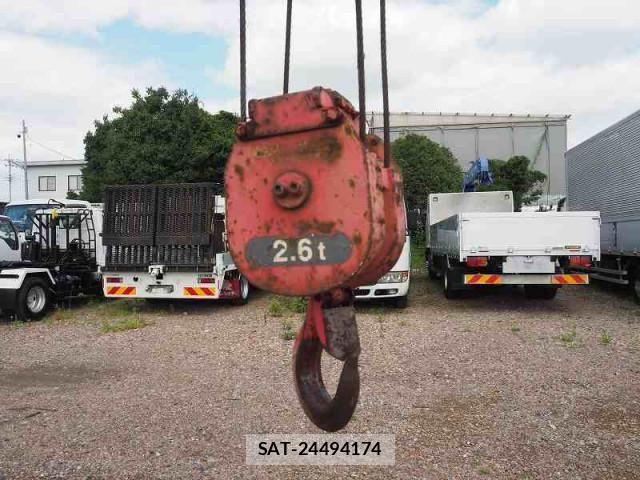 Isuzu ELF TRUCK 2012-03 8524704-14
