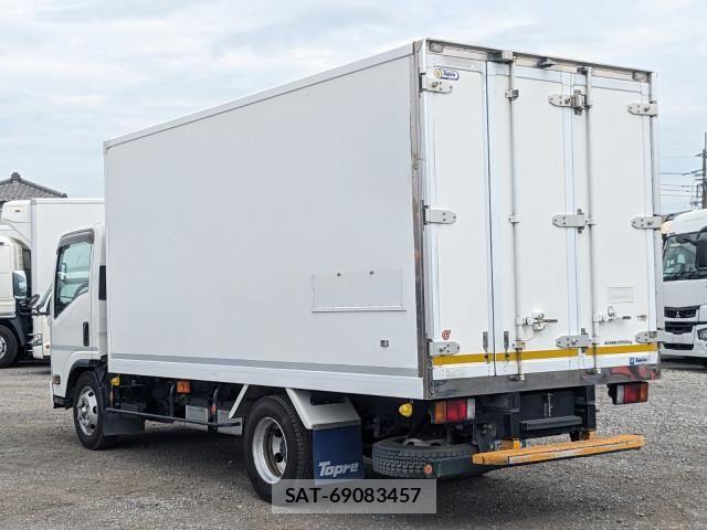 Isuzu ELF TRUCK 2021-04 8524744-2