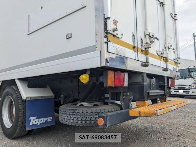 Isuzu ELF TRUCK 2021-04 8524744-6