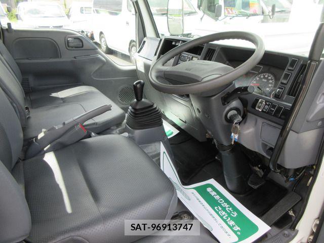 Isuzu ELF TRUCK 2019-03 8524710-10