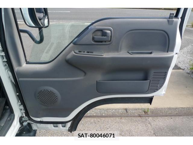 Isuzu ELF TRUCK 2016-07 8524734-20