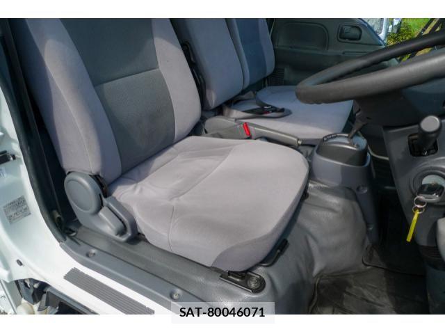 Isuzu ELF TRUCK 2016-07 8524734-23