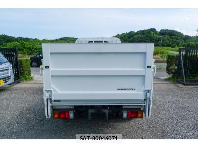 Isuzu ELF TRUCK 2016-07 8524734-3