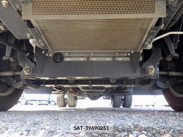 Isuzu ELF TRUCK 2023-06 8524691-26