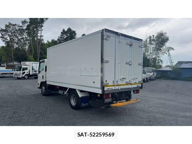 Isuzu ELF TRUCK 2021-06 8524748-4