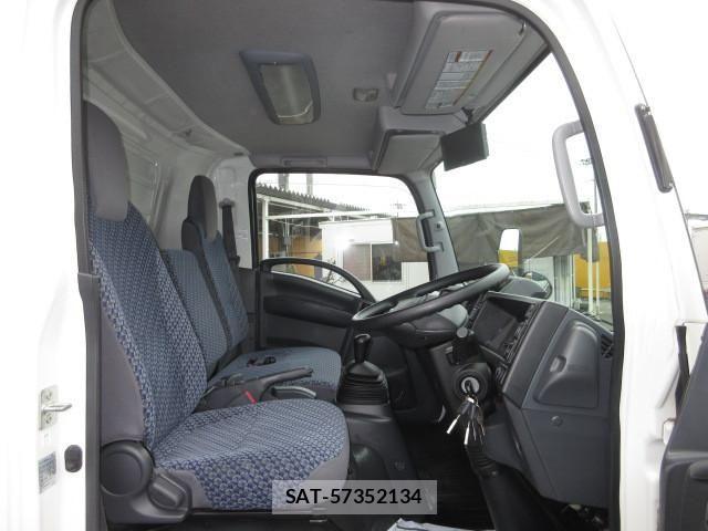 Isuzu ELF TRUCK 2023-08 8524637-21