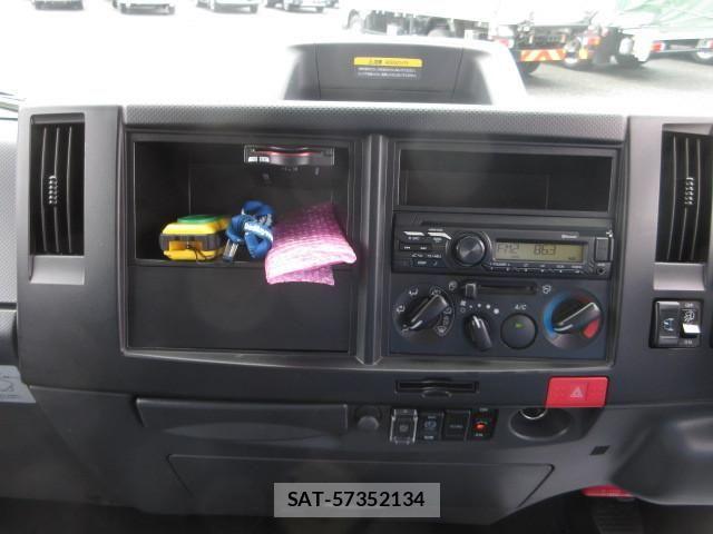 Isuzu ELF TRUCK 2023-08 8524637-23