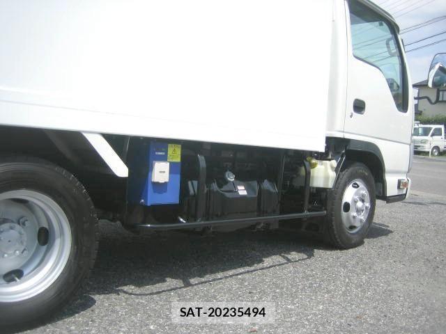 Isuzu ELF TRUCK 2018-07 8524717-16