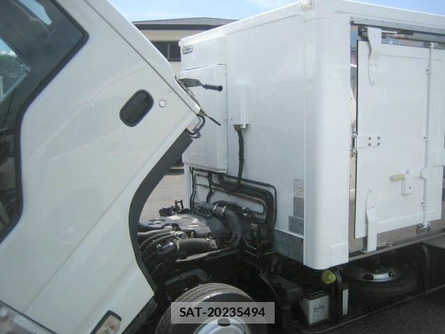 Isuzu ELF TRUCK 2018-07 8524717-23