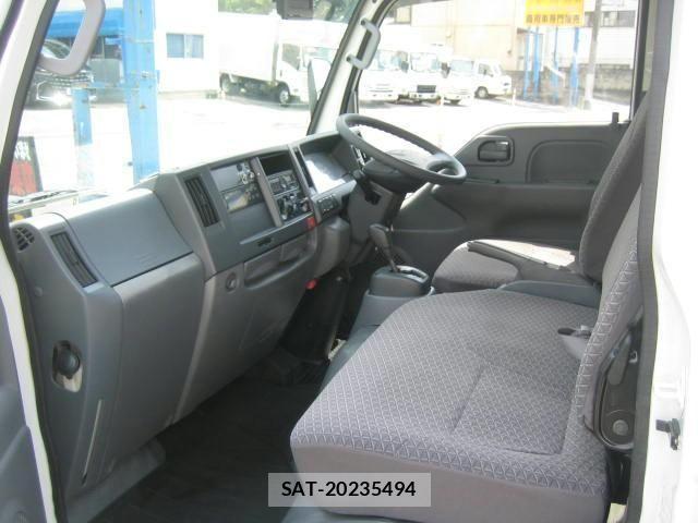 Isuzu ELF TRUCK 2018-07 8524717-27