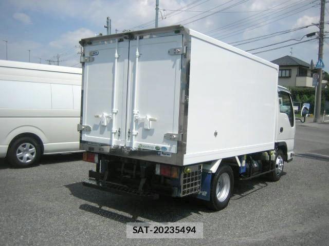 Isuzu ELF TRUCK 2018-07 8524717-2