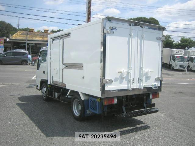 Isuzu ELF TRUCK 2018-07 8524717-3