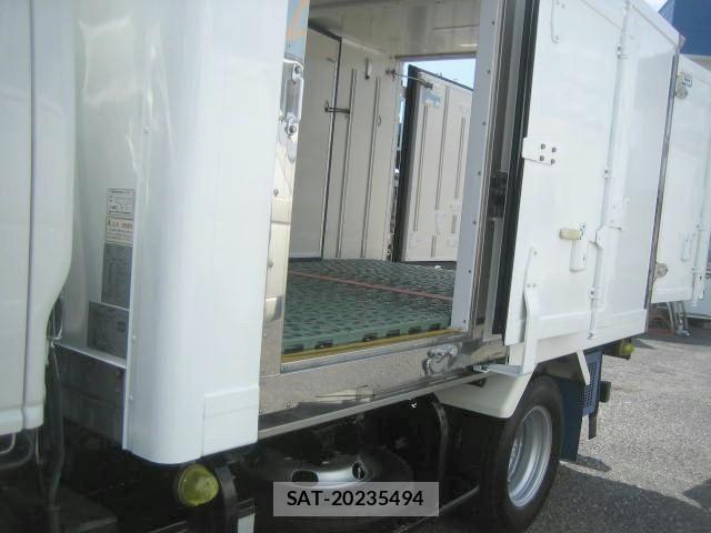 Isuzu ELF TRUCK 2018-07 8524717-8