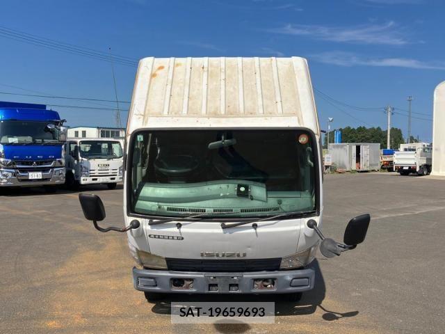 Isuzu ELF TRUCK 2011-08 8524730-23