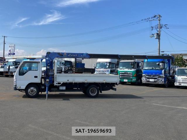 Isuzu ELF TRUCK 2011-08 8524730-4