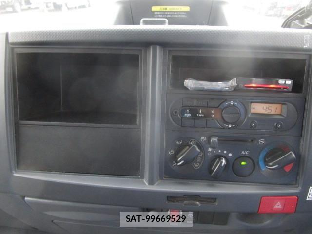 Isuzu ELF TRUCK 2021-06 8524649-18