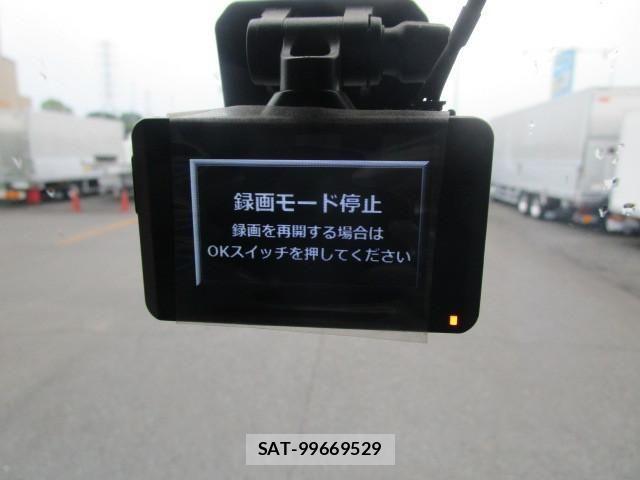 Isuzu ELF TRUCK 2021-06 8524649-21
