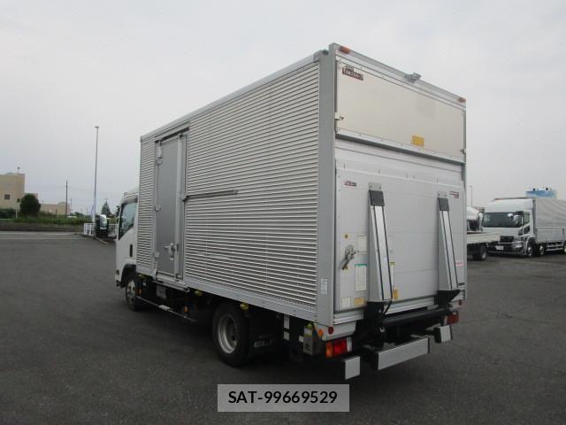 Isuzu ELF TRUCK 2021-06 8524649-2