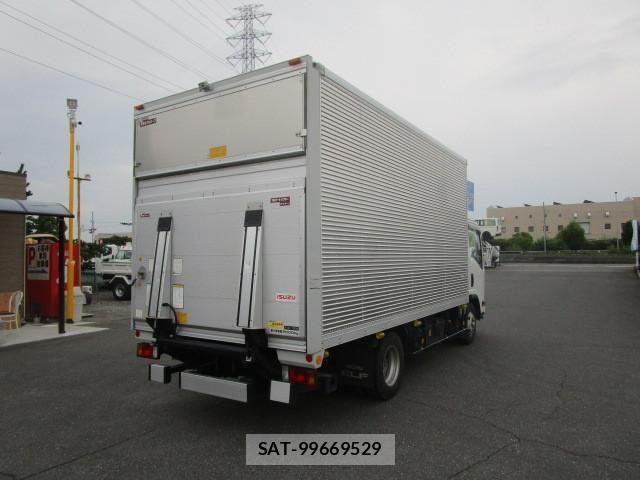 Isuzu ELF TRUCK 2021-06 8524649-3