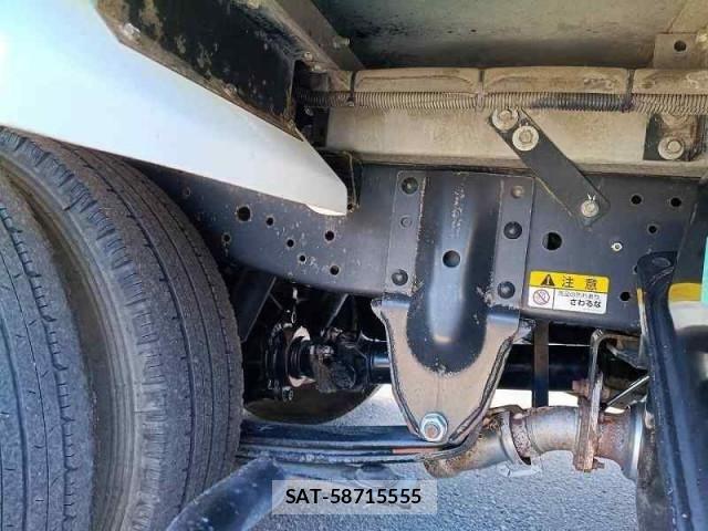Isuzu ELF TRUCK 2015-10 8524731-21
