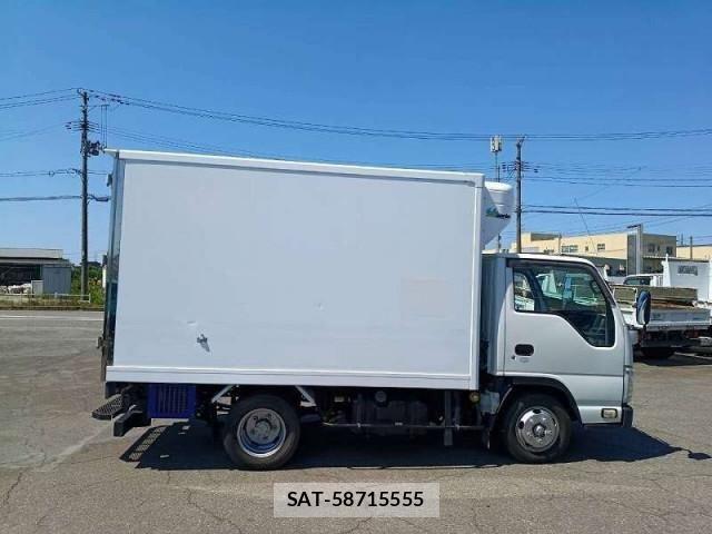 Isuzu ELF TRUCK 2015-10 8524731-5