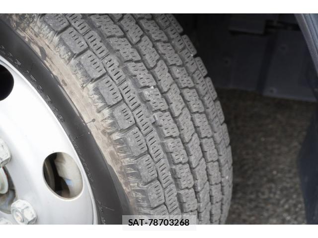 Isuzu ELF TRUCK 2023-06 8524634-9