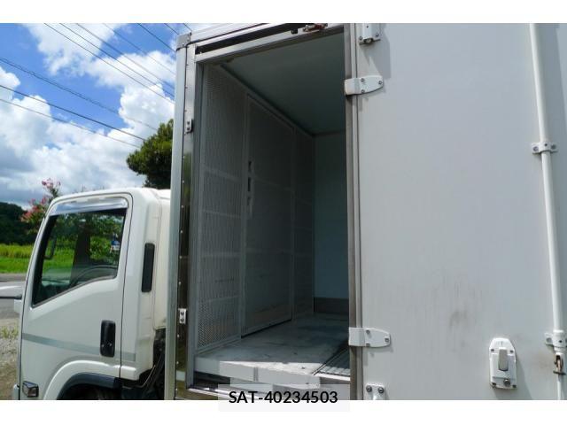 Isuzu ELF TRUCK 2019-10 8524719-10