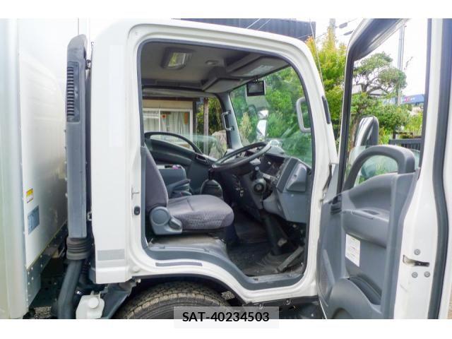 Isuzu ELF TRUCK 2019-10 8524719-16
