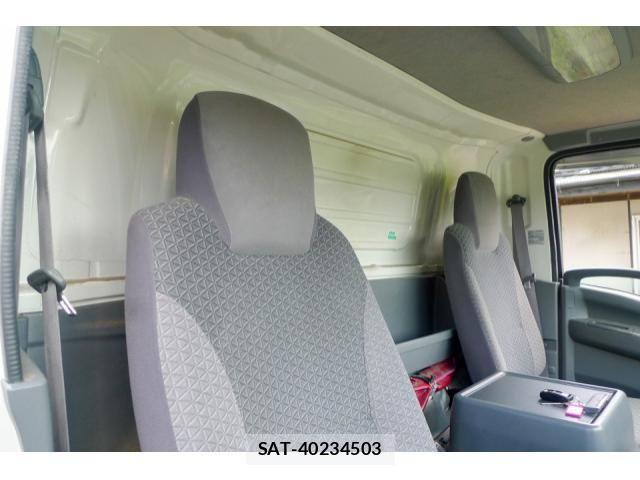 Isuzu ELF TRUCK 2019-10 8524719-17