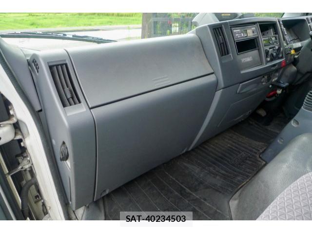 Isuzu ELF TRUCK 2019-10 8524719-26