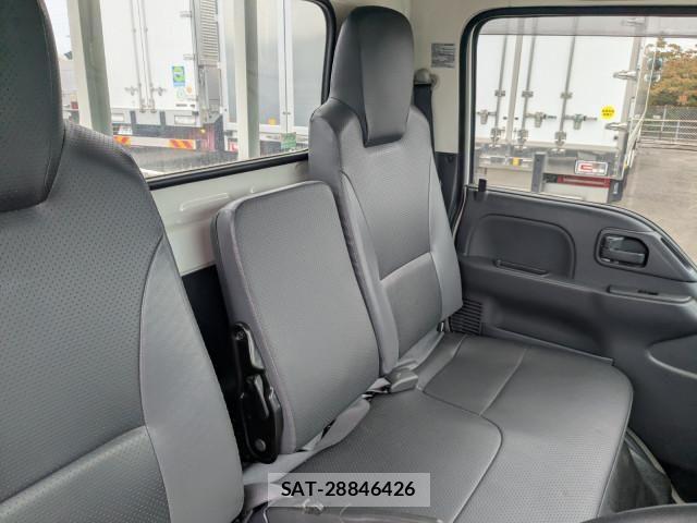Isuzu ELF TRUCK 2022-01 8524698-23