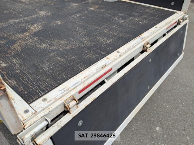 Isuzu ELF TRUCK 2022-01 8524698-7