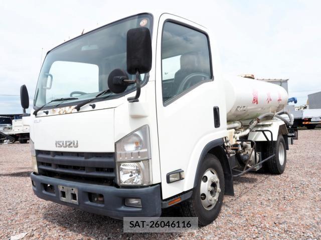 Isuzu ELF TRUCK 2012-06 8524738-0