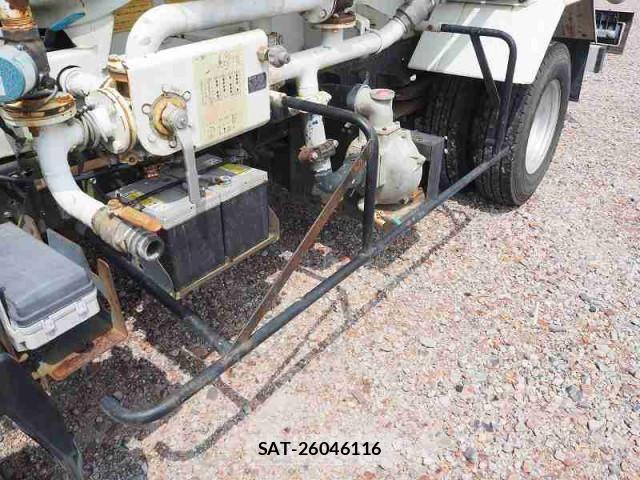 Isuzu ELF TRUCK 2012-06 8524738-14