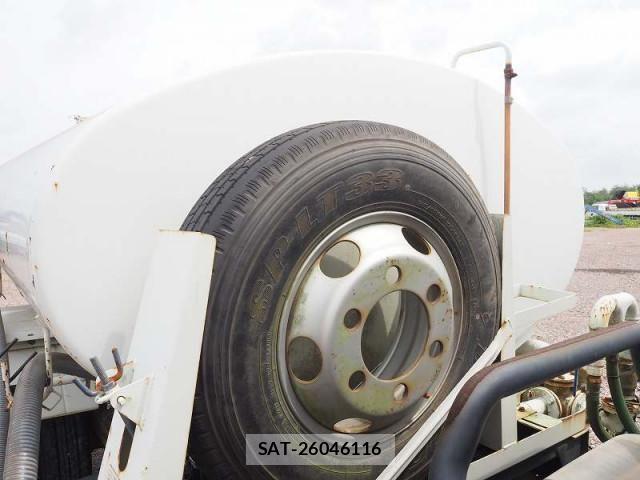 Isuzu ELF TRUCK 2012-06 8524738-25