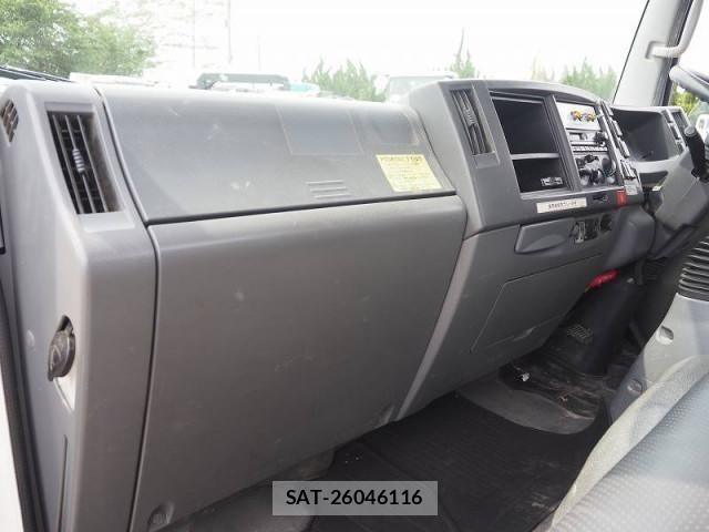 Isuzu ELF TRUCK 2012-06 8524738-27
