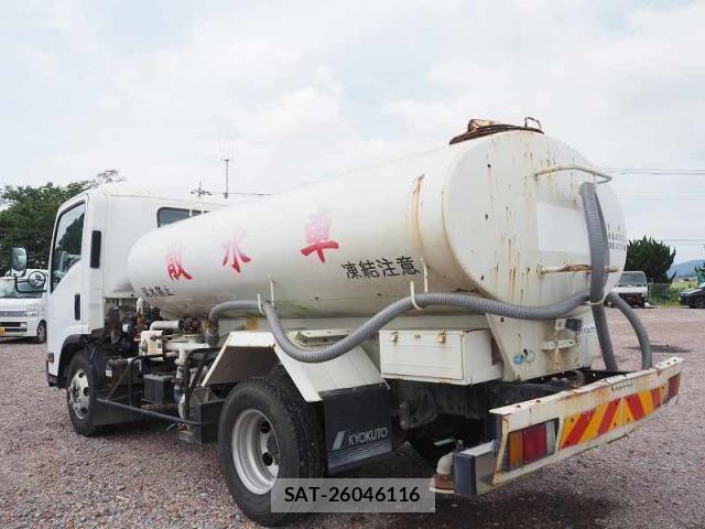 Isuzu ELF TRUCK 2012-06 8524738-2