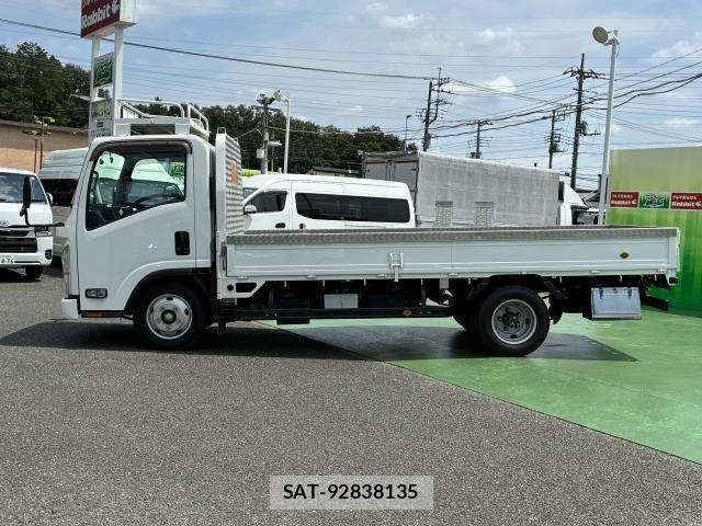 Isuzu ELF TRUCK 2020-11 8524702-1