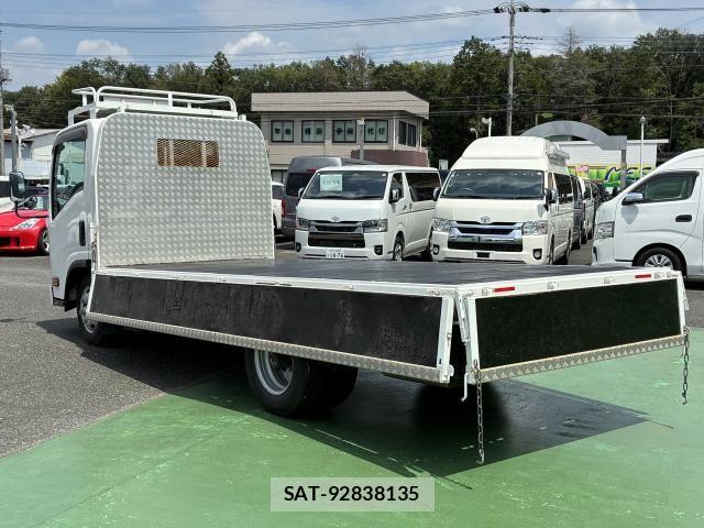 Isuzu ELF TRUCK 2020-11 8524702-5