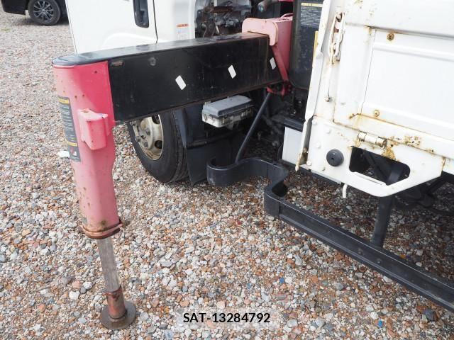 Isuzu ELF TRUCK 2010-08 8524721-14