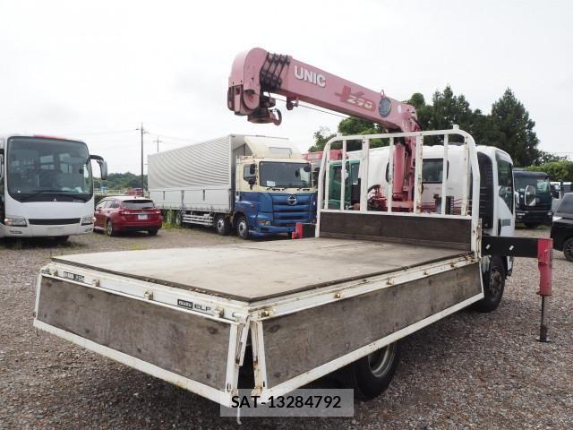 Isuzu ELF TRUCK 2010-08 8524721-19