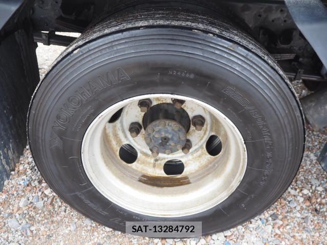 Isuzu ELF TRUCK 2010-08 8524721-26