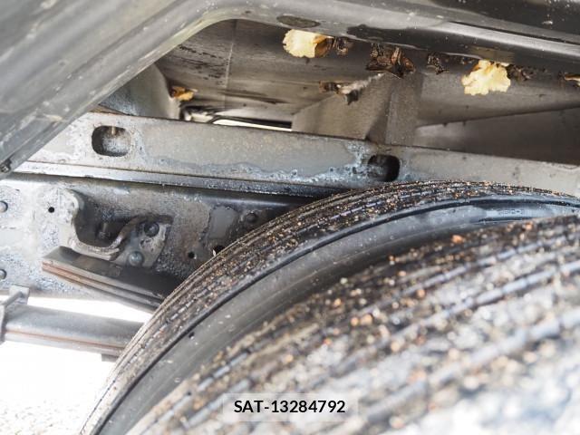 Isuzu ELF TRUCK 2010-08 8524721-27