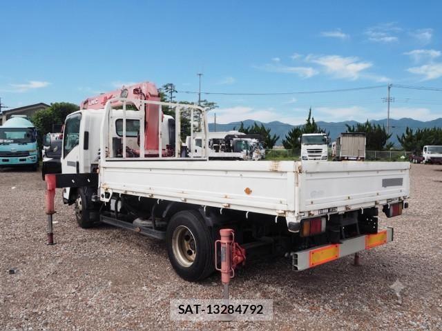 Isuzu ELF TRUCK 2010-08 8524721-2
